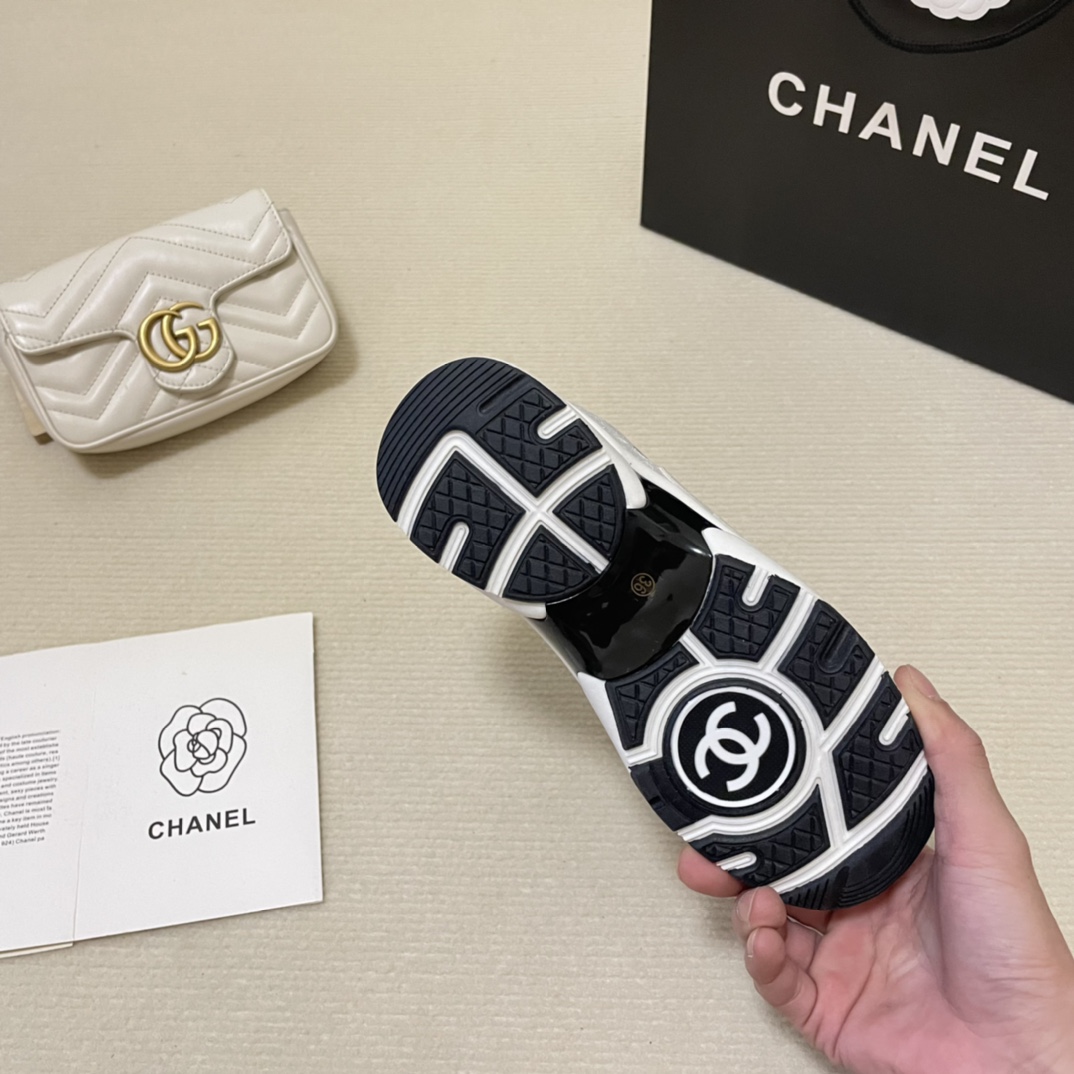 CHANEL 62.22$ CODE 449-6145-R gallery