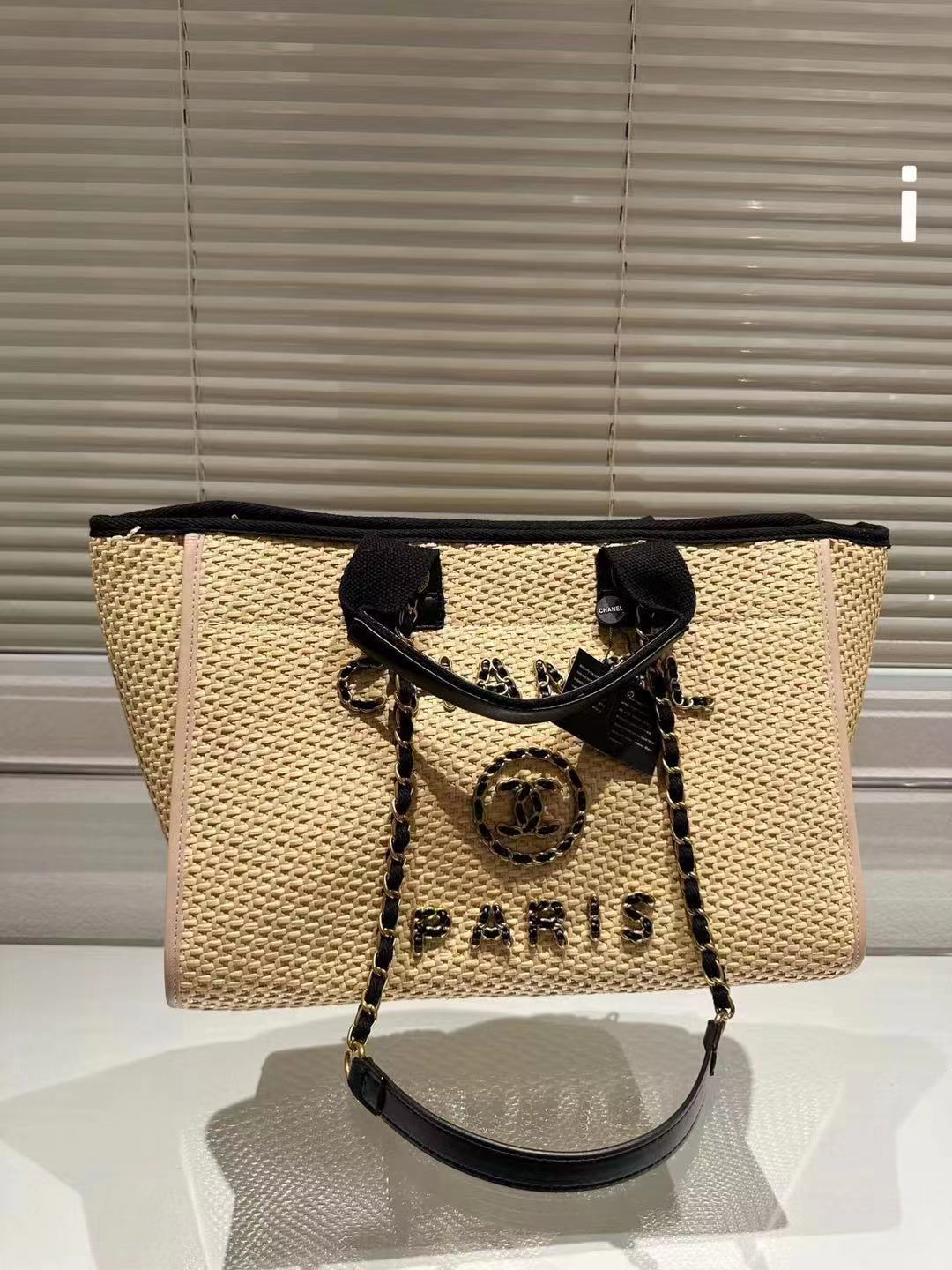 CHANEL  67.69$     code  472-6546-R gallery