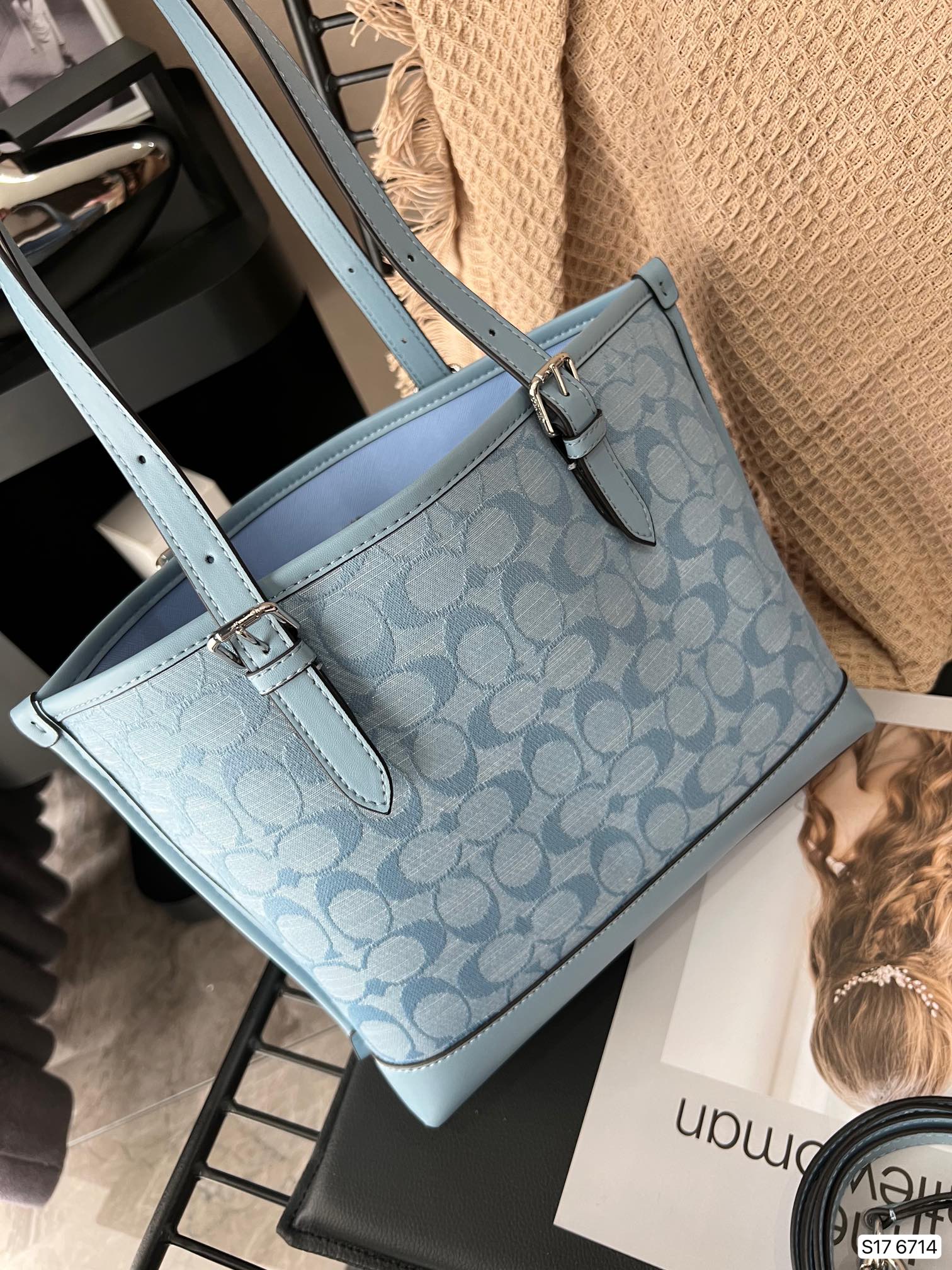 COACH 49.99$  CODE 306-6619-R gallery