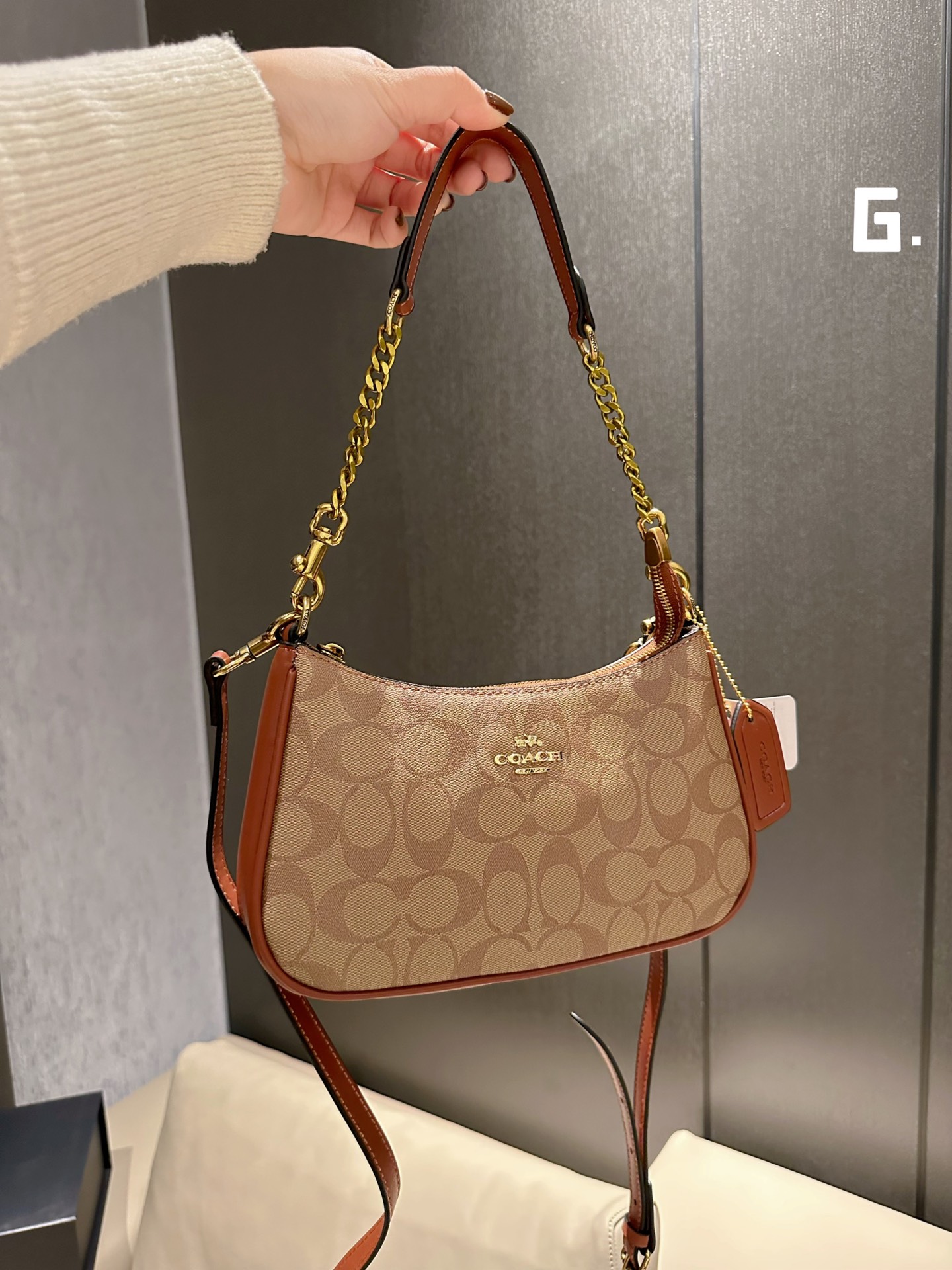 COACH 53.66$  code 306-6620-R gallery