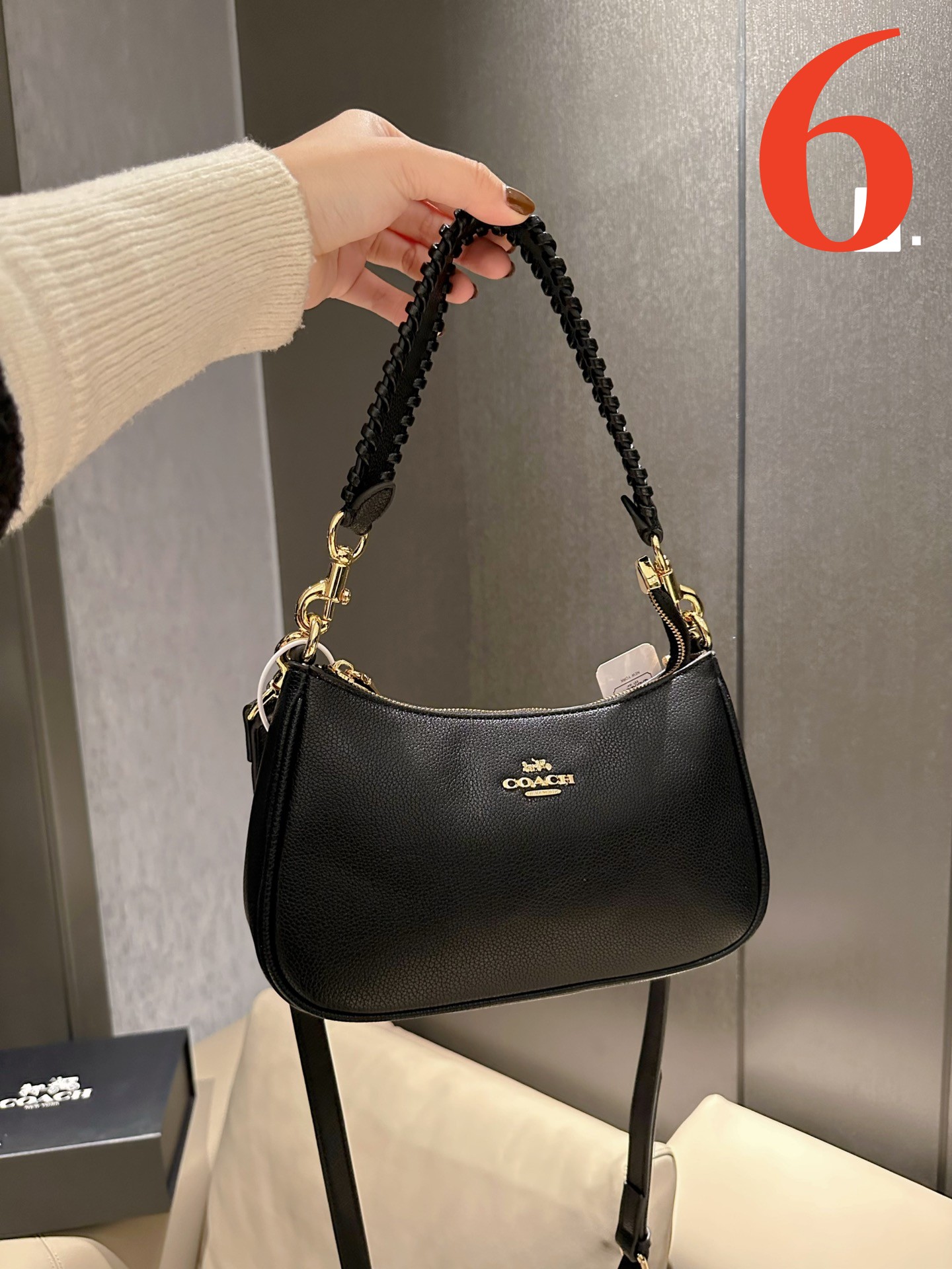 COACH 53.66$  code 306-6620-R gallery