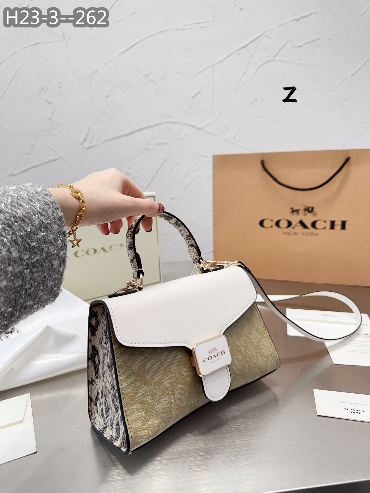 COACH 56.99$  code 306-6627-R gallery