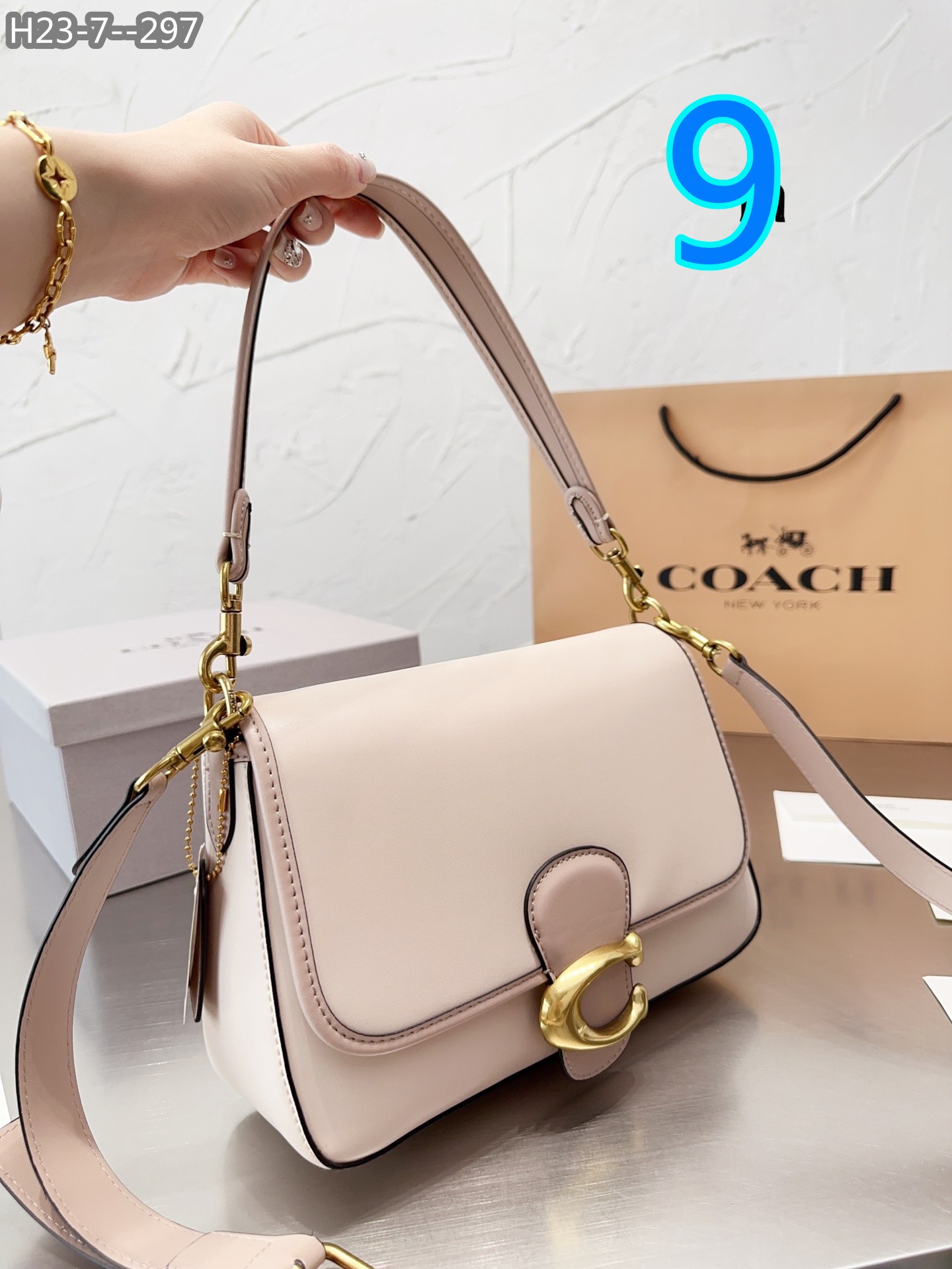 COACH 58.66$  code 306-6632-R gallery