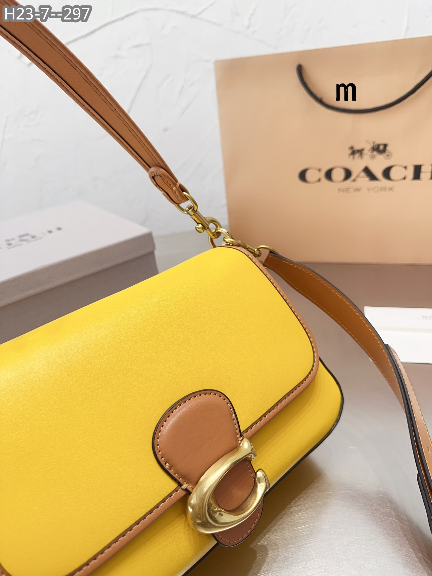 COACH 58.66$  code 306-6632-R gallery