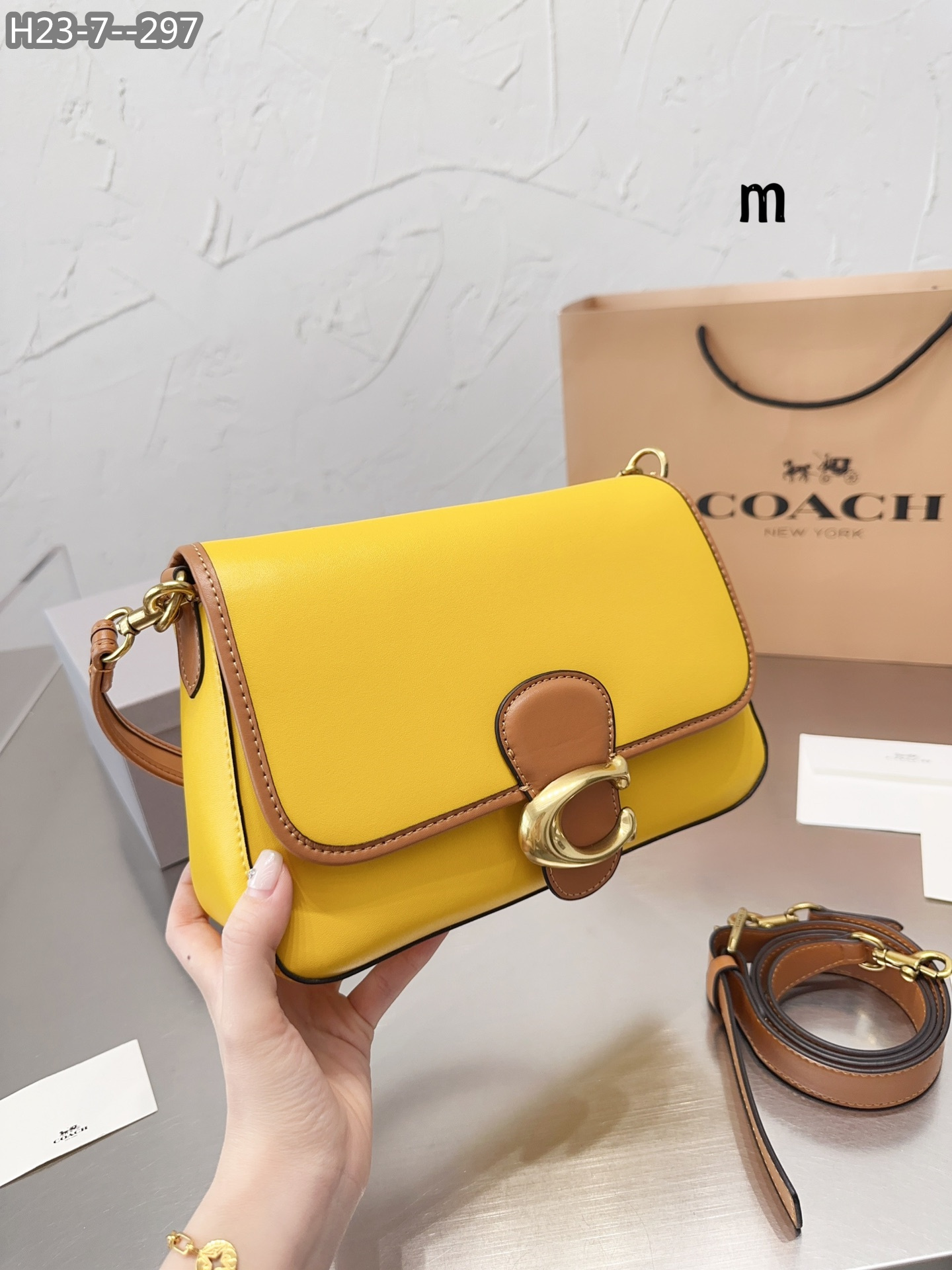 COACH 58.66$  code 306-6632-R gallery