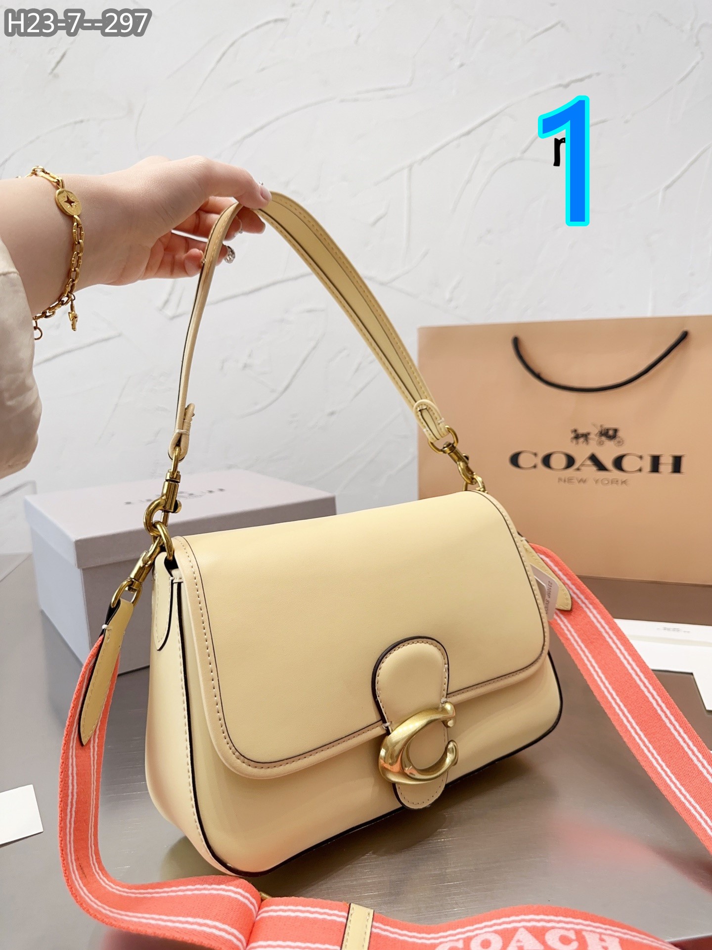 COACH 58.66$  code 306-6632-R gallery