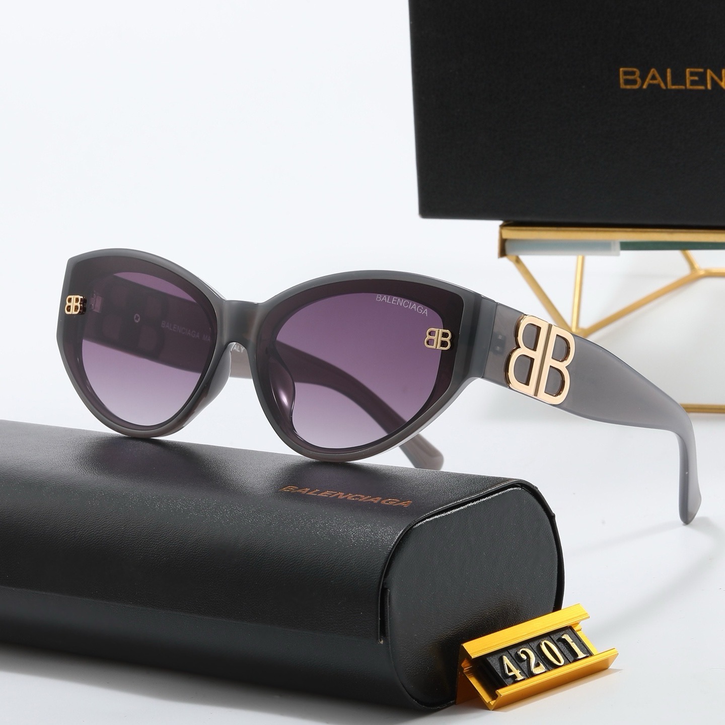 CV4216-CV4220，balenciaga sunglasses  22.99 gallery