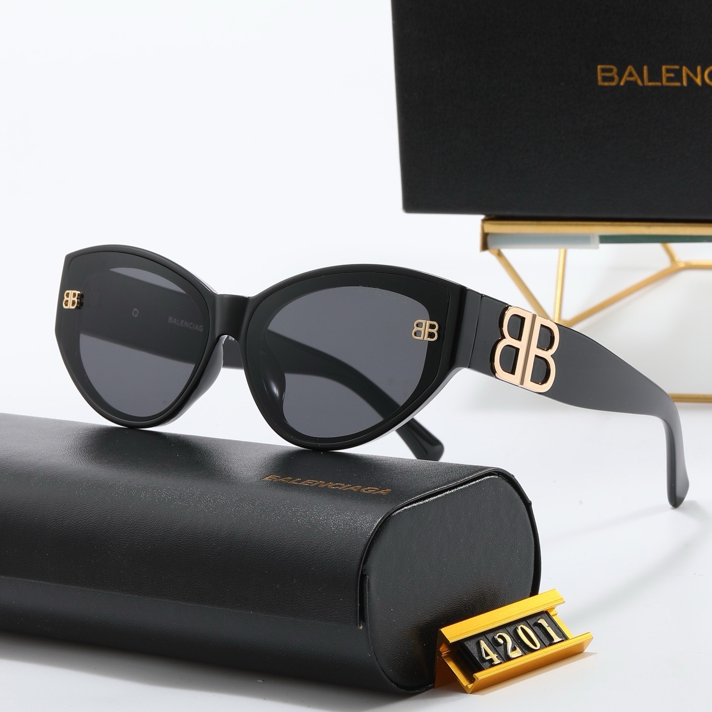 CV4216-CV4220，balenciaga sunglasses  22.99 gallery