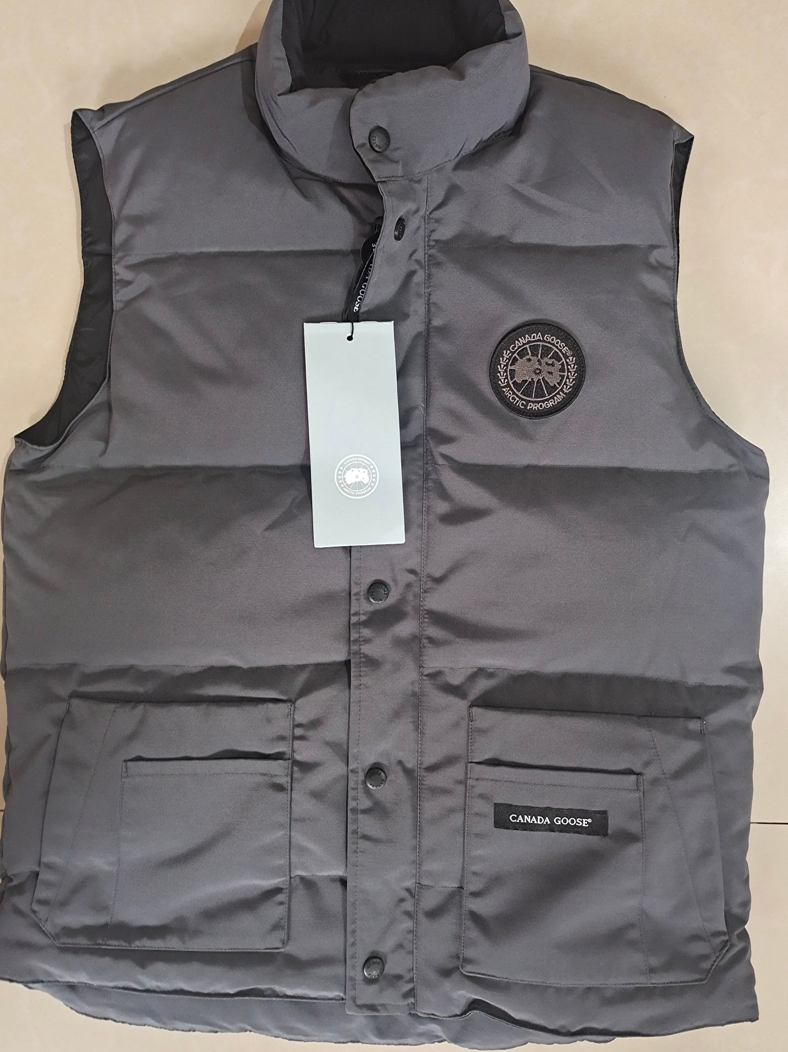 Canada Goose  62.58$    code 420-7269-R gallery