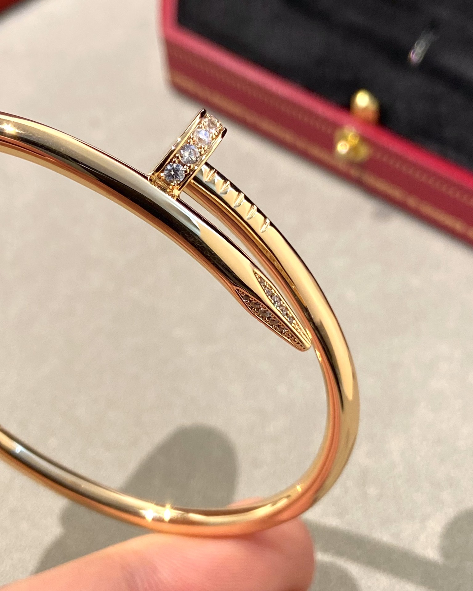 Cartier 47.33$  code 447-6647-R gallery