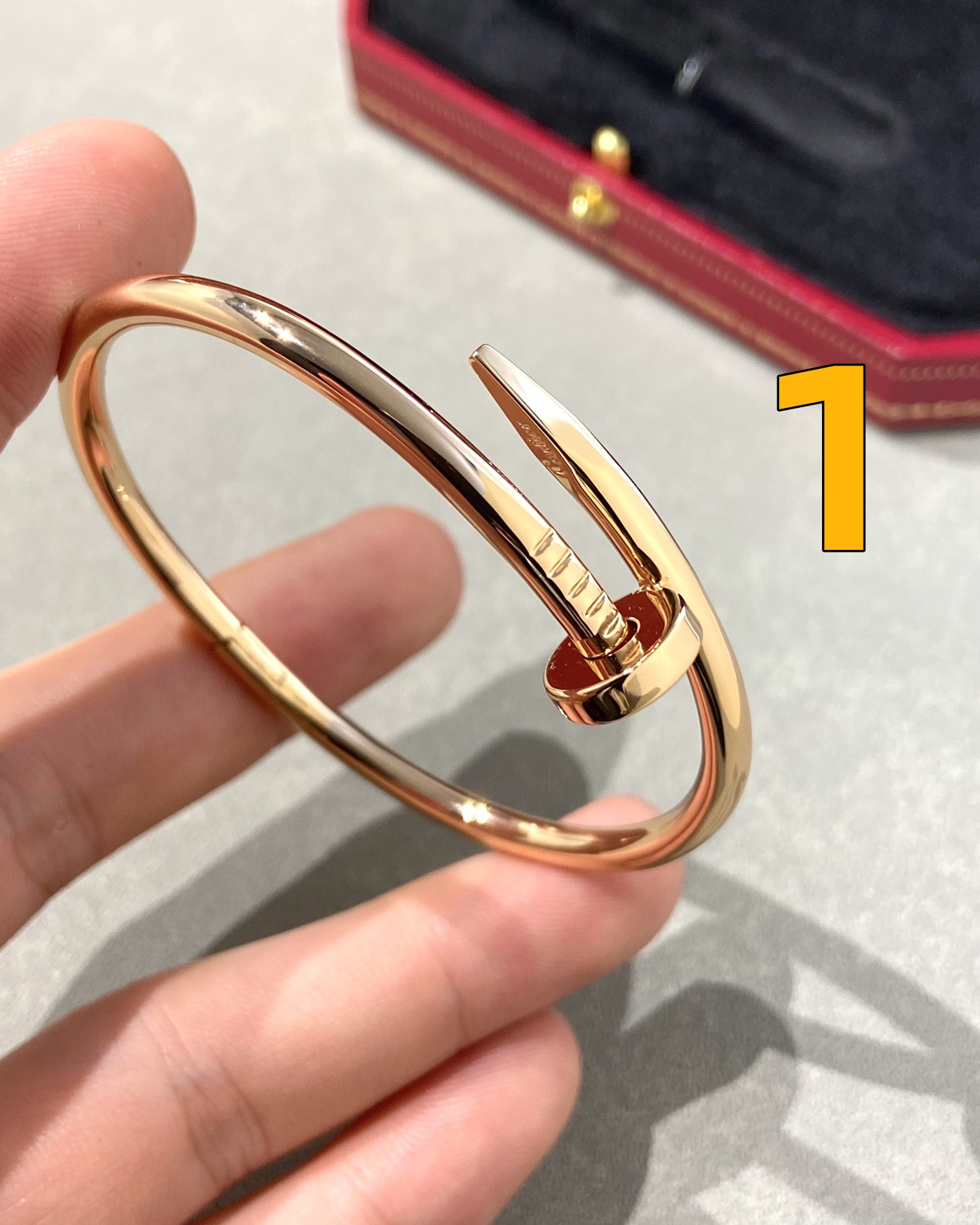 Cartier 47.33$  code 447-6647-R gallery