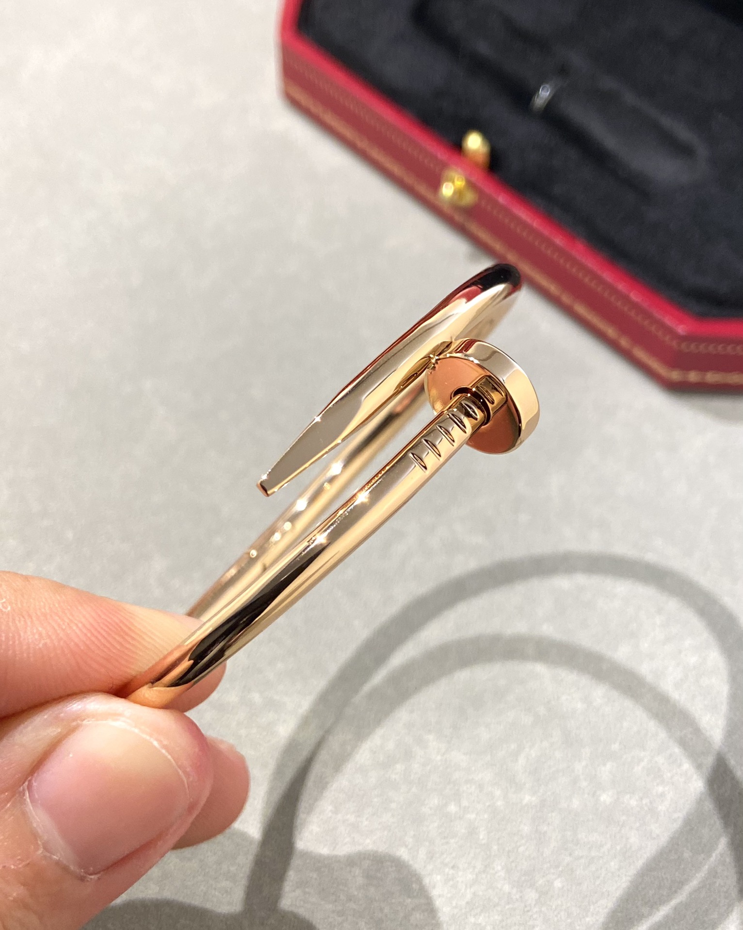 Cartier 47.33$  code 447-6647-R gallery