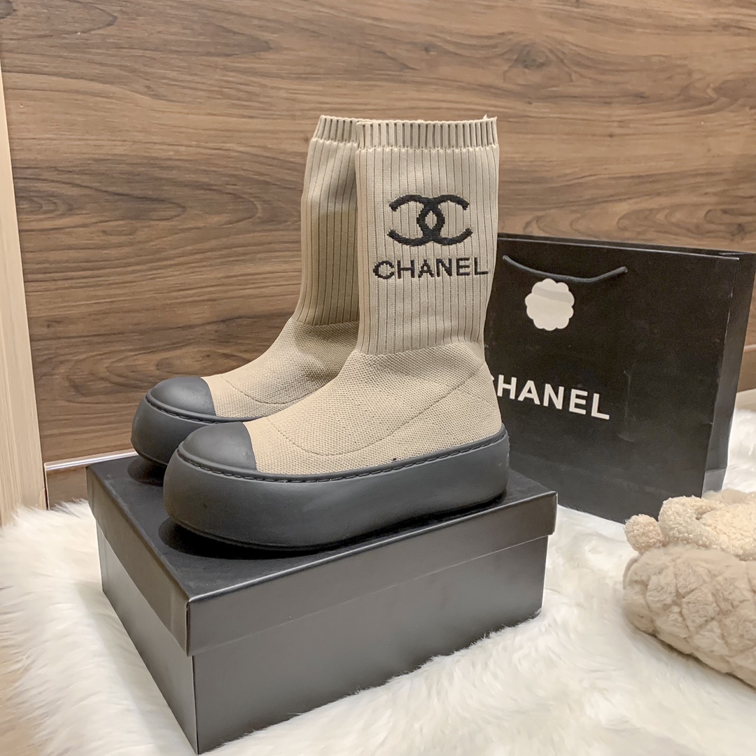 Chanel 49.61$   code 449-6274-R gallery