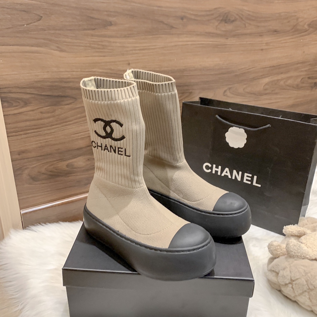 Chanel 49.61$   code 449-6274-R gallery