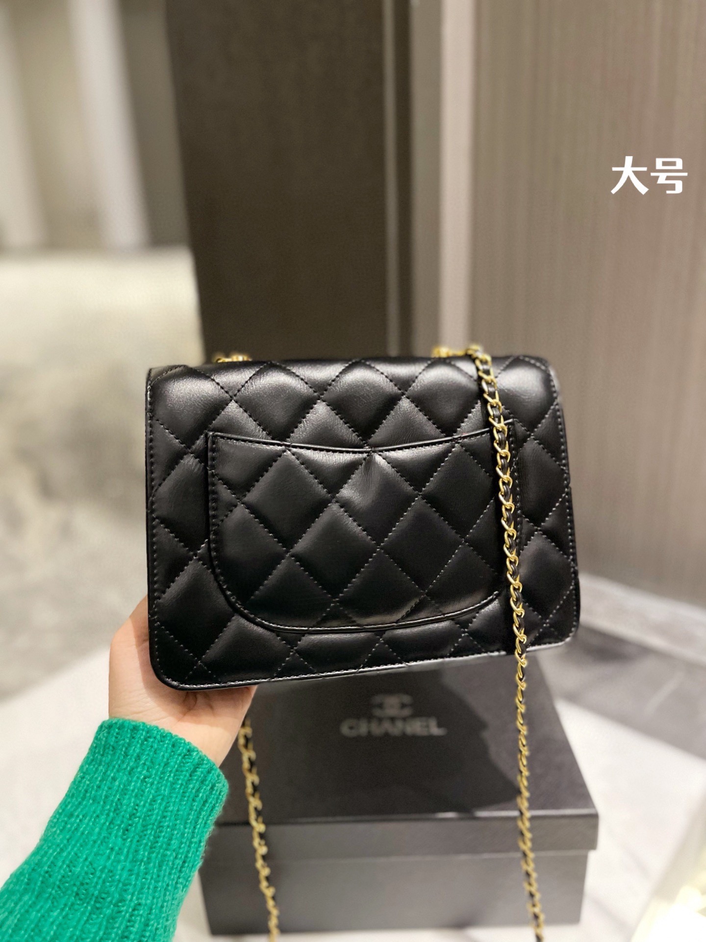 Chanel 51.99$ code 472-5944-R gallery