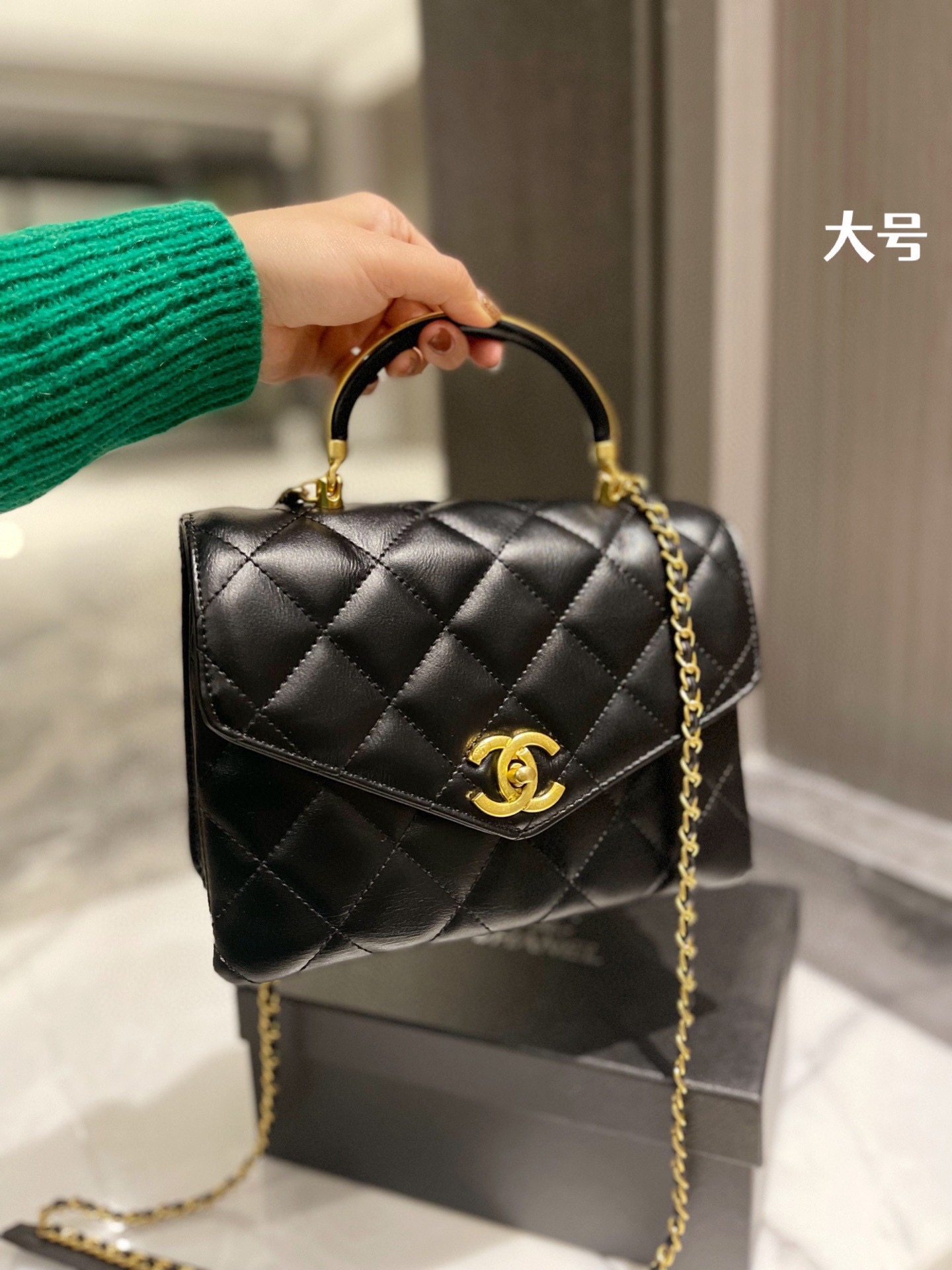 Chanel 51.99$ code 472-5944-R gallery