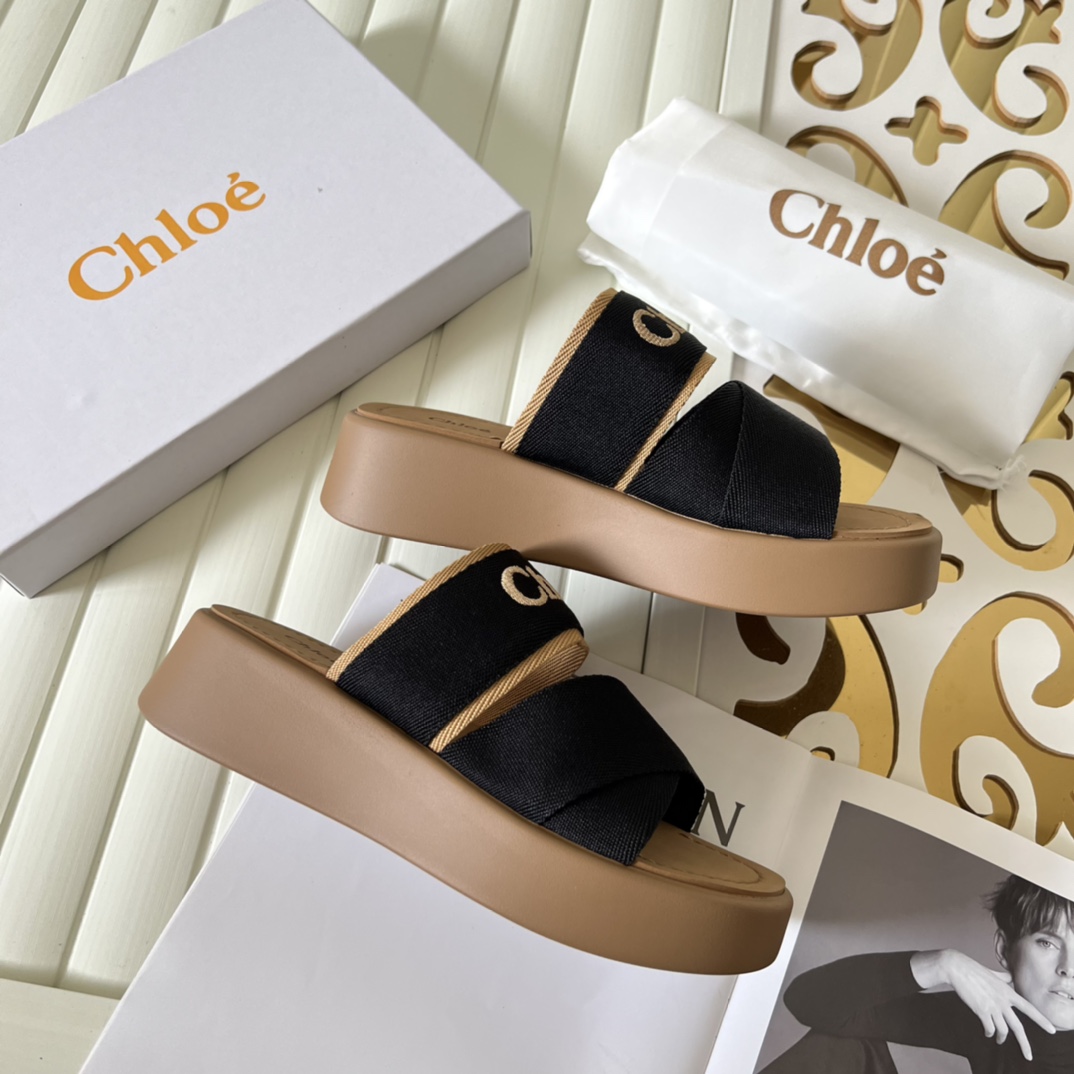 Chloe 44.09$    CODE 449-6926-R gallery