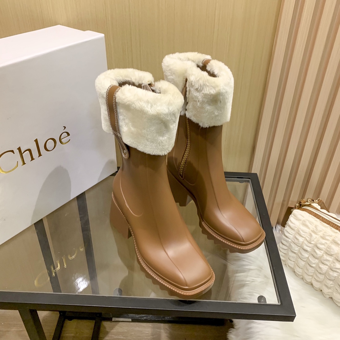 Chloe 59.76$  code 449-6275-R gallery