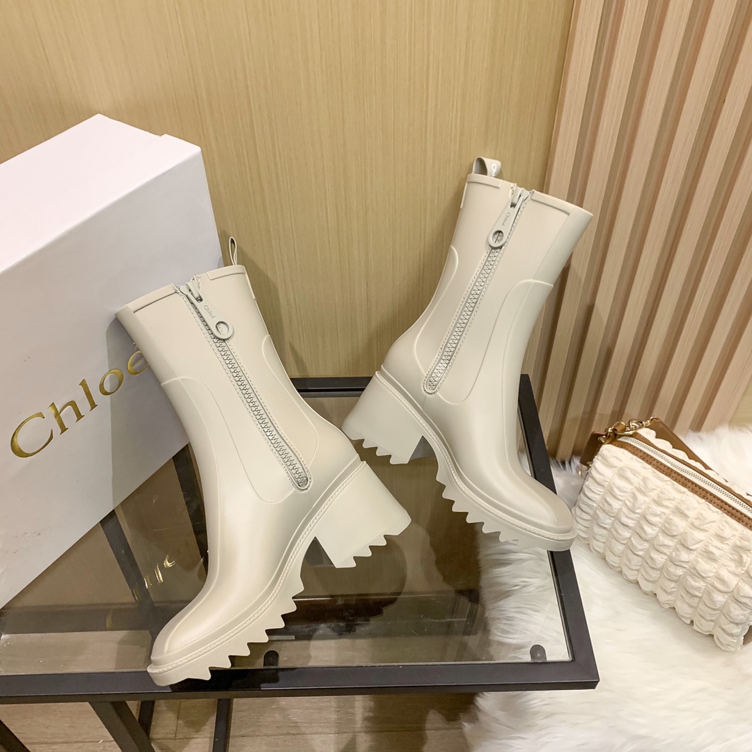 Chloe 59.76$  code 449-6275-R gallery