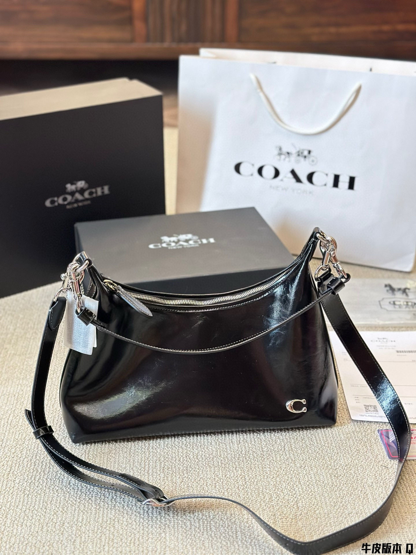 Coach  60.76$    CODE 306-7023-R gallery