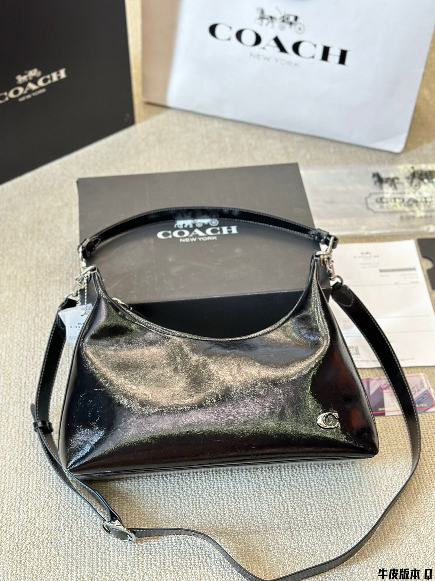 Coach  60.76$    CODE 306-7023-R gallery