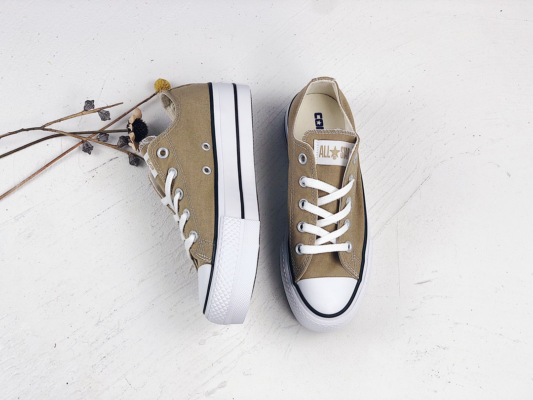 Converse   41.11$  code 351-6029-R gallery