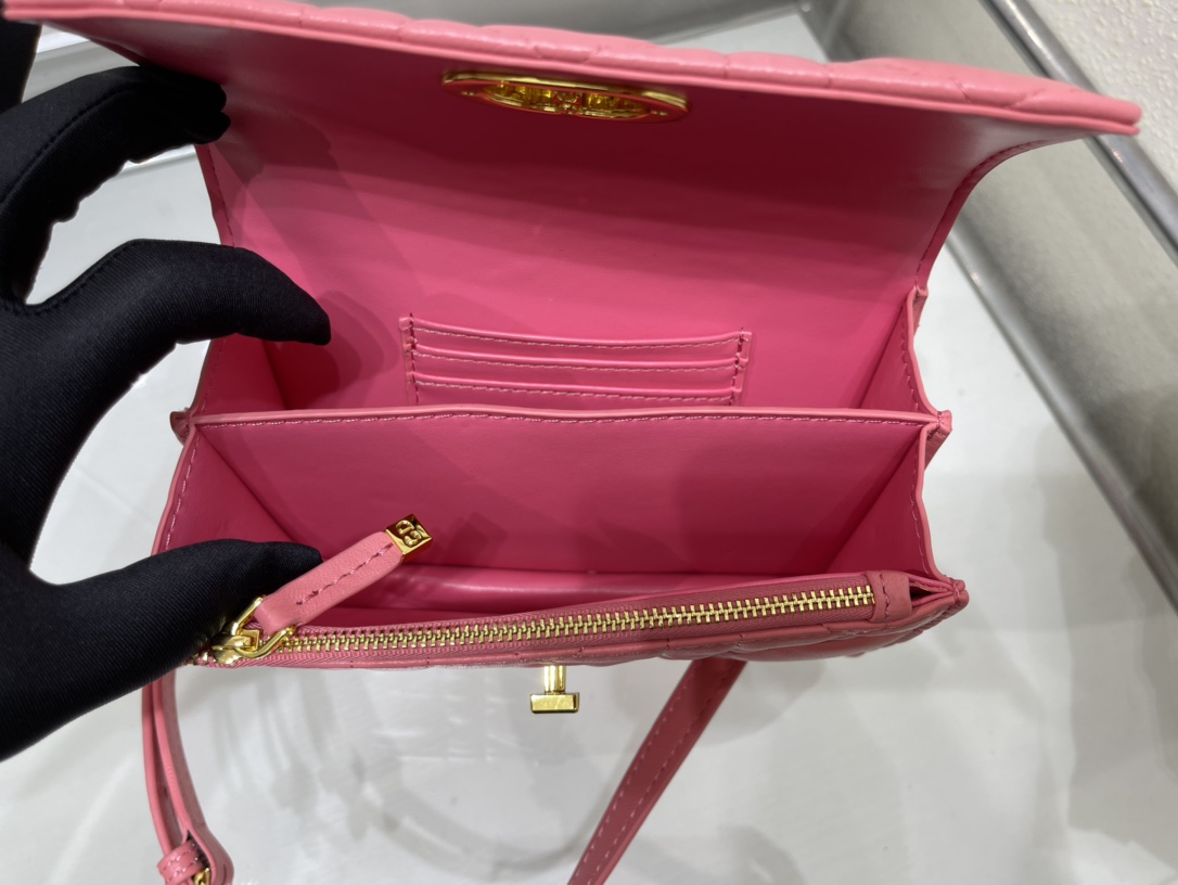 DR handbag gallery