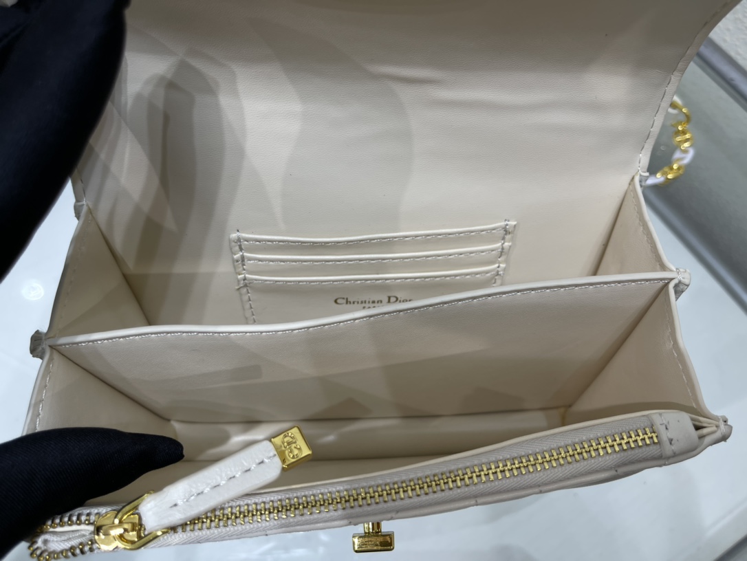 DR handbag gallery