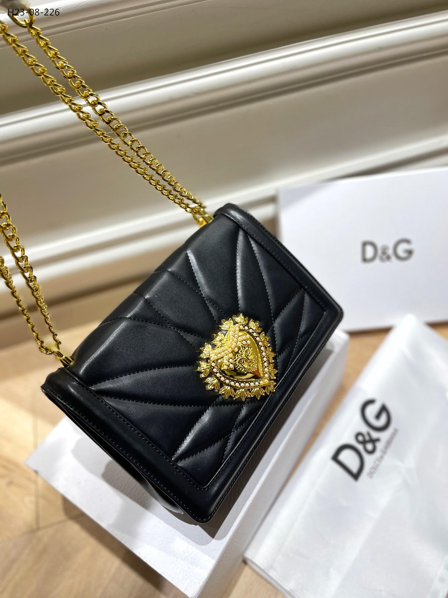 D&G $75 gallery