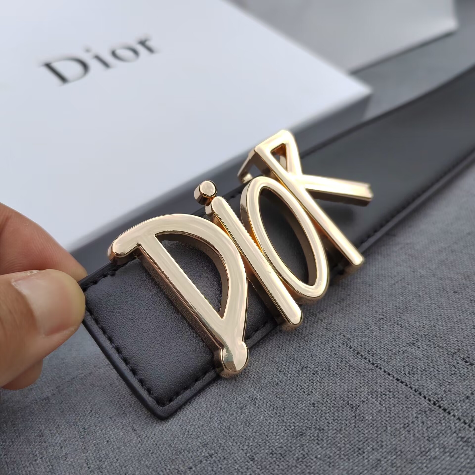 Dior 19.99$   code 454-9672-T gallery