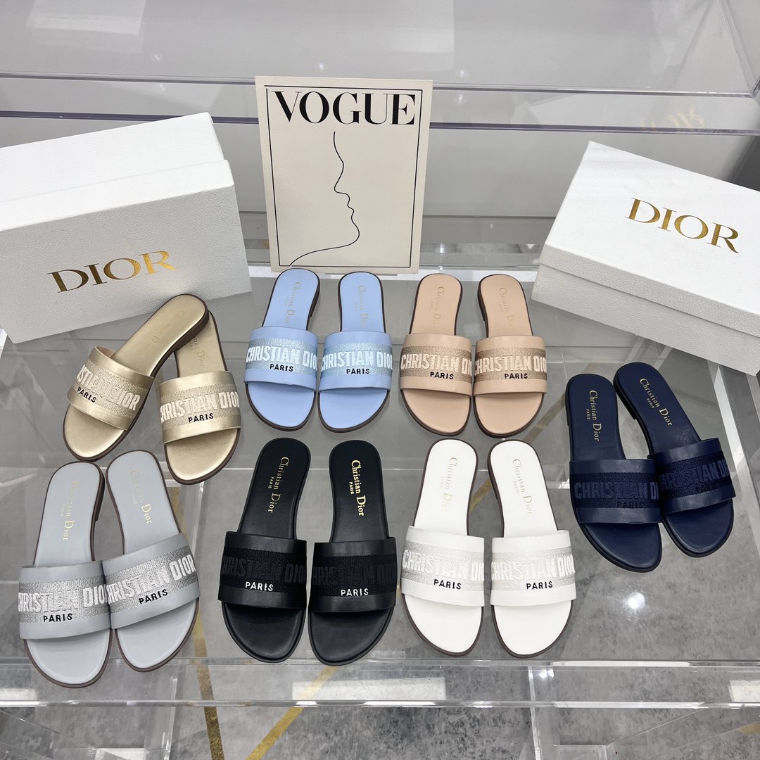 Dior 39.99$  code 449-7049-R gallery