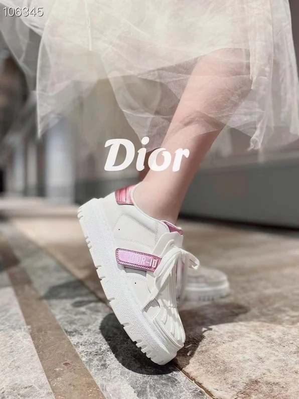 Dior $100 gallery