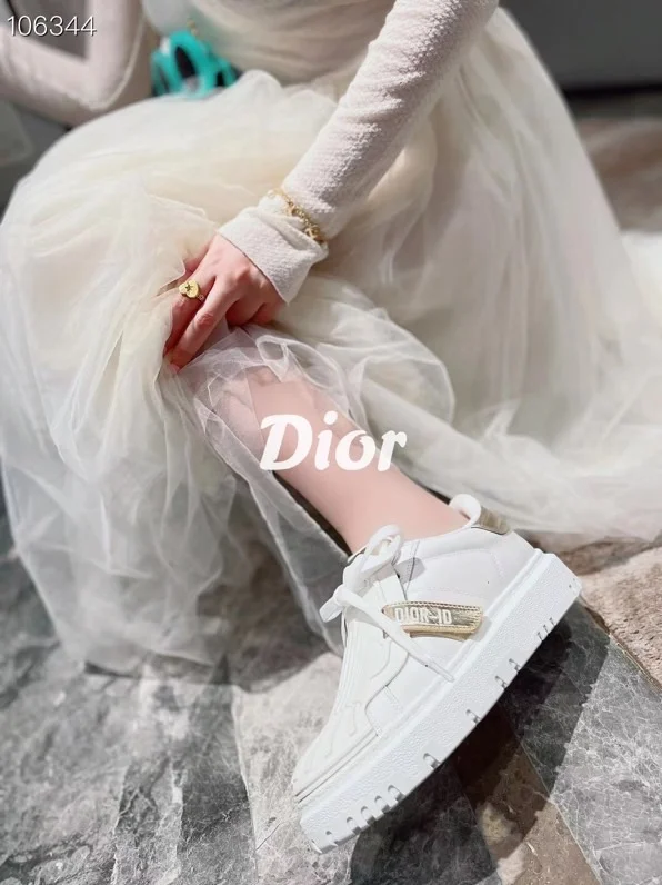 Dior $100 gallery