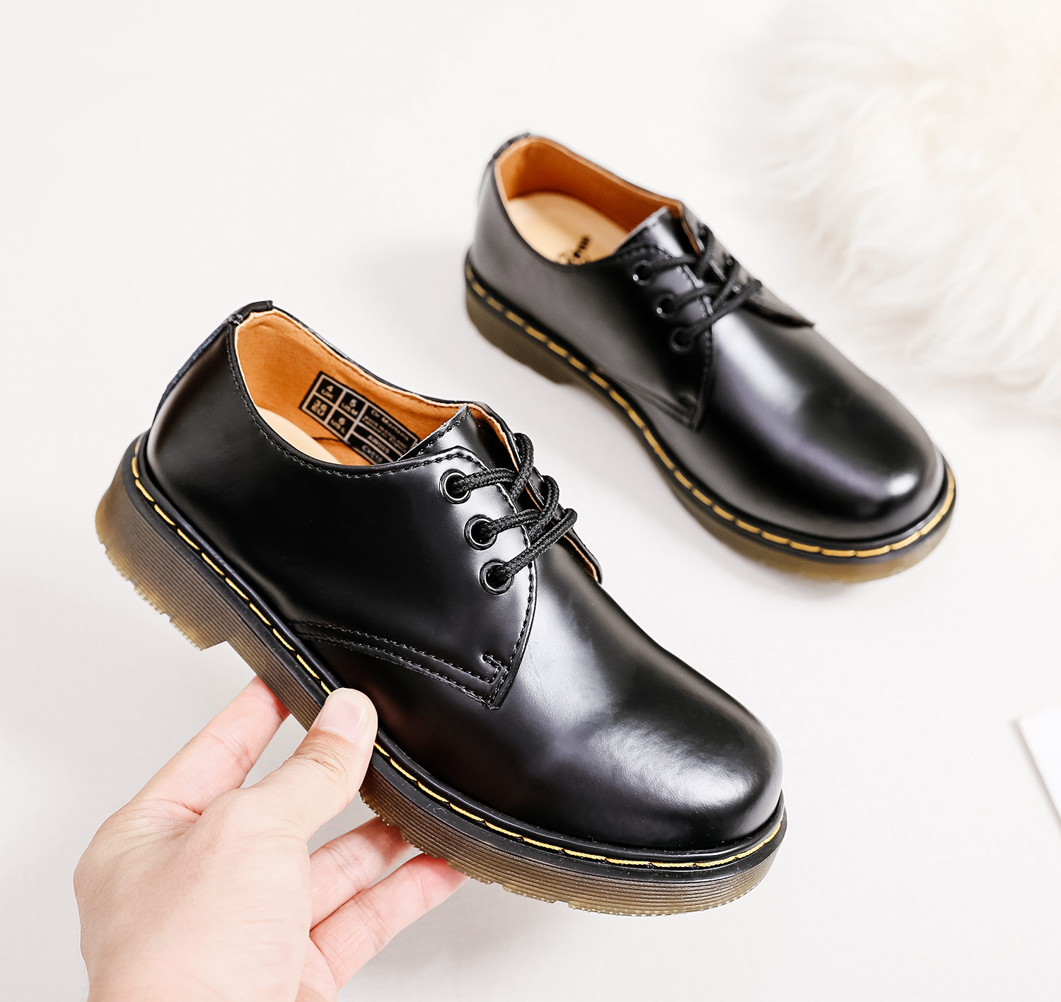 Dr.Martens 48.99$ code344 -6136-R gallery