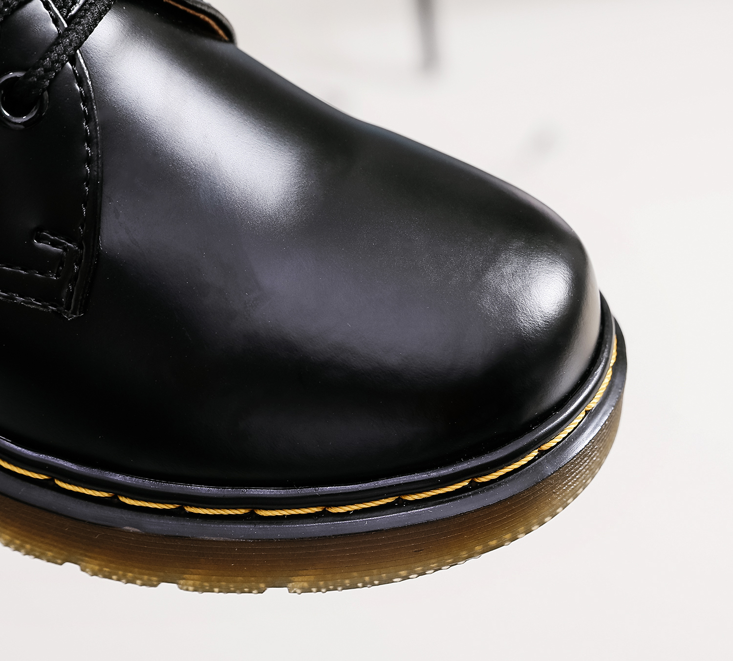 Dr.Martens 48.99$ code344 -6136-R gallery