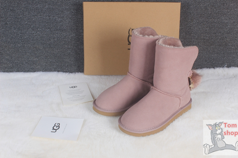 E1047-44.65$UGG gallery