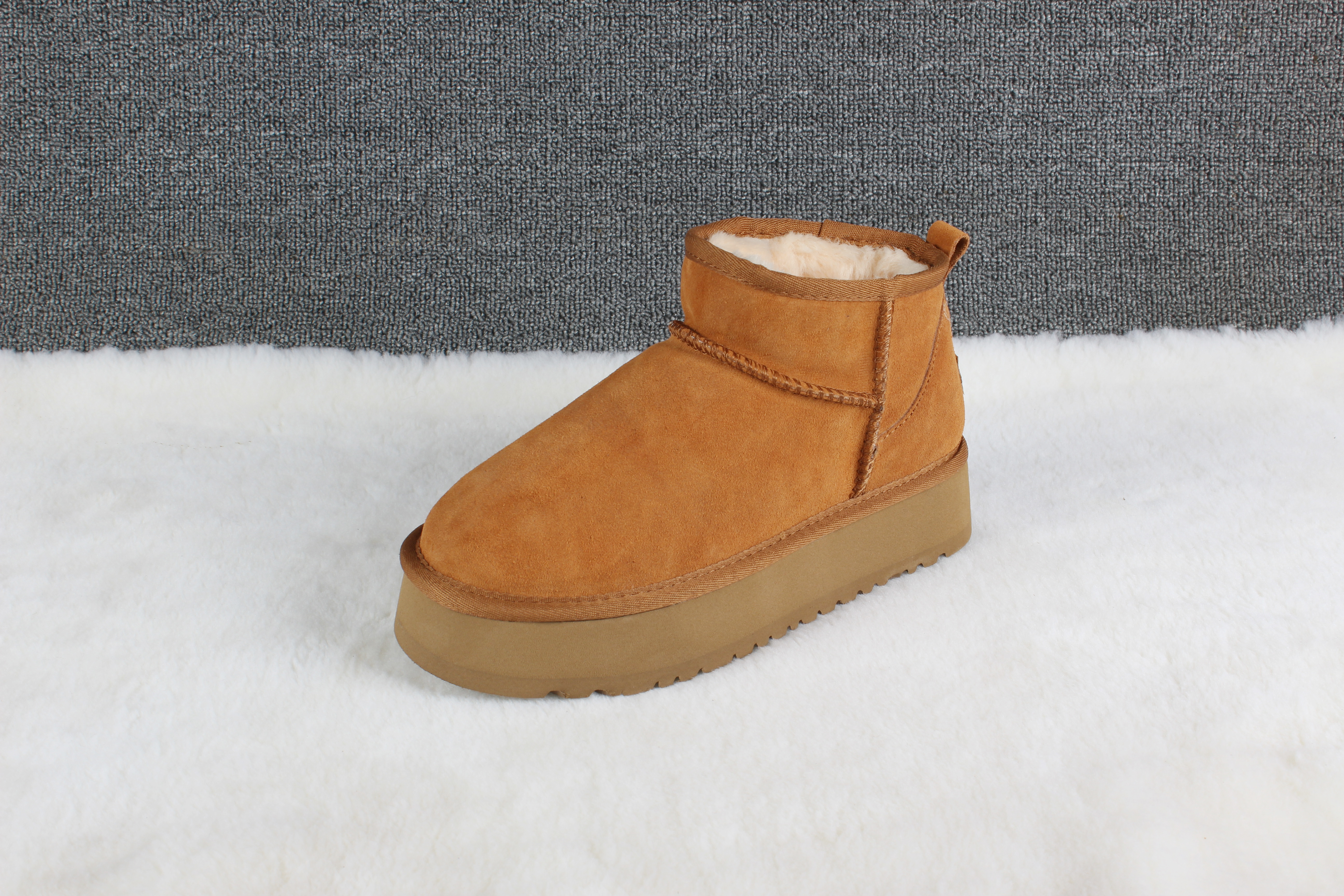 E1248-44.25$UGG gallery