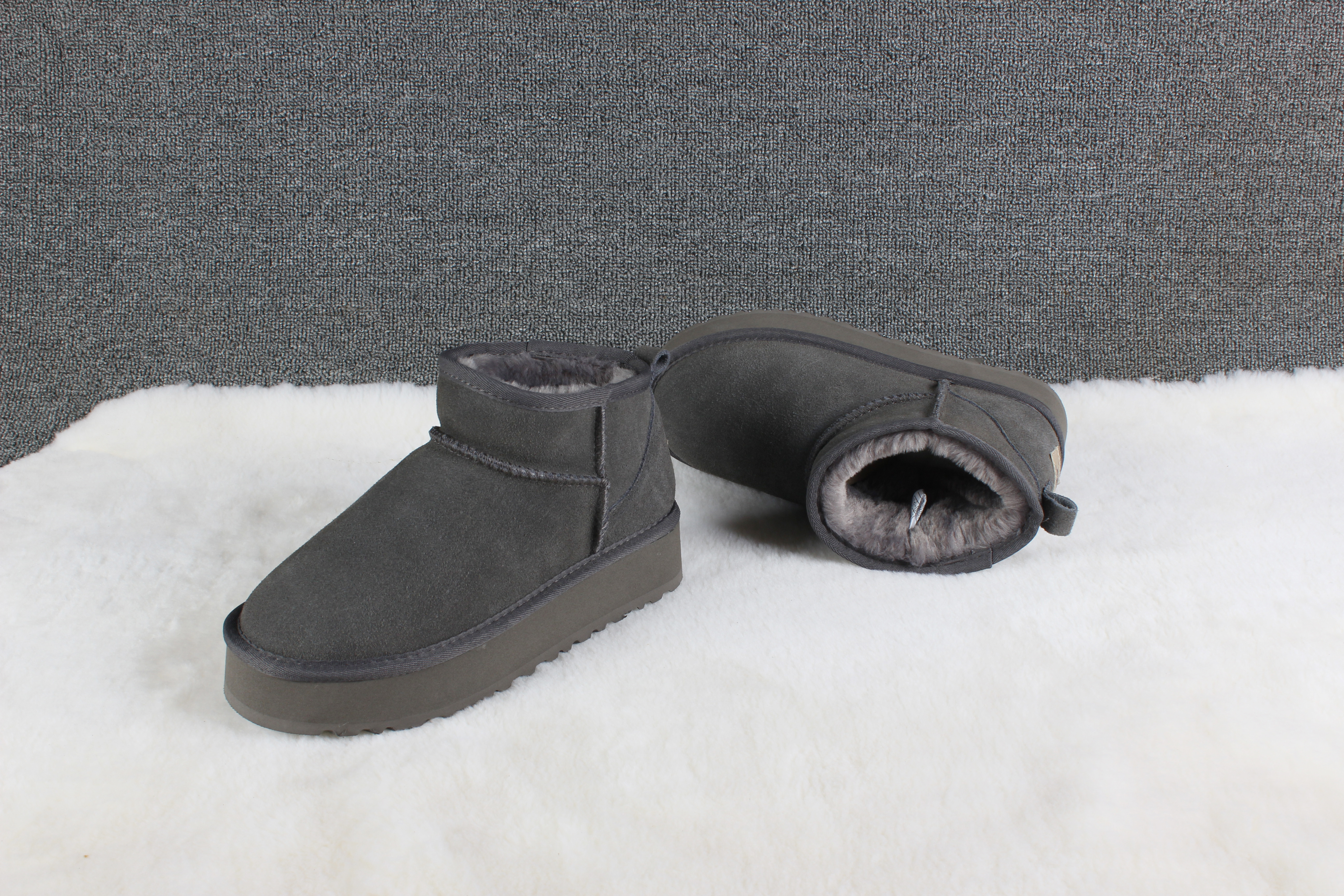 E1248-44.25$UGG gallery