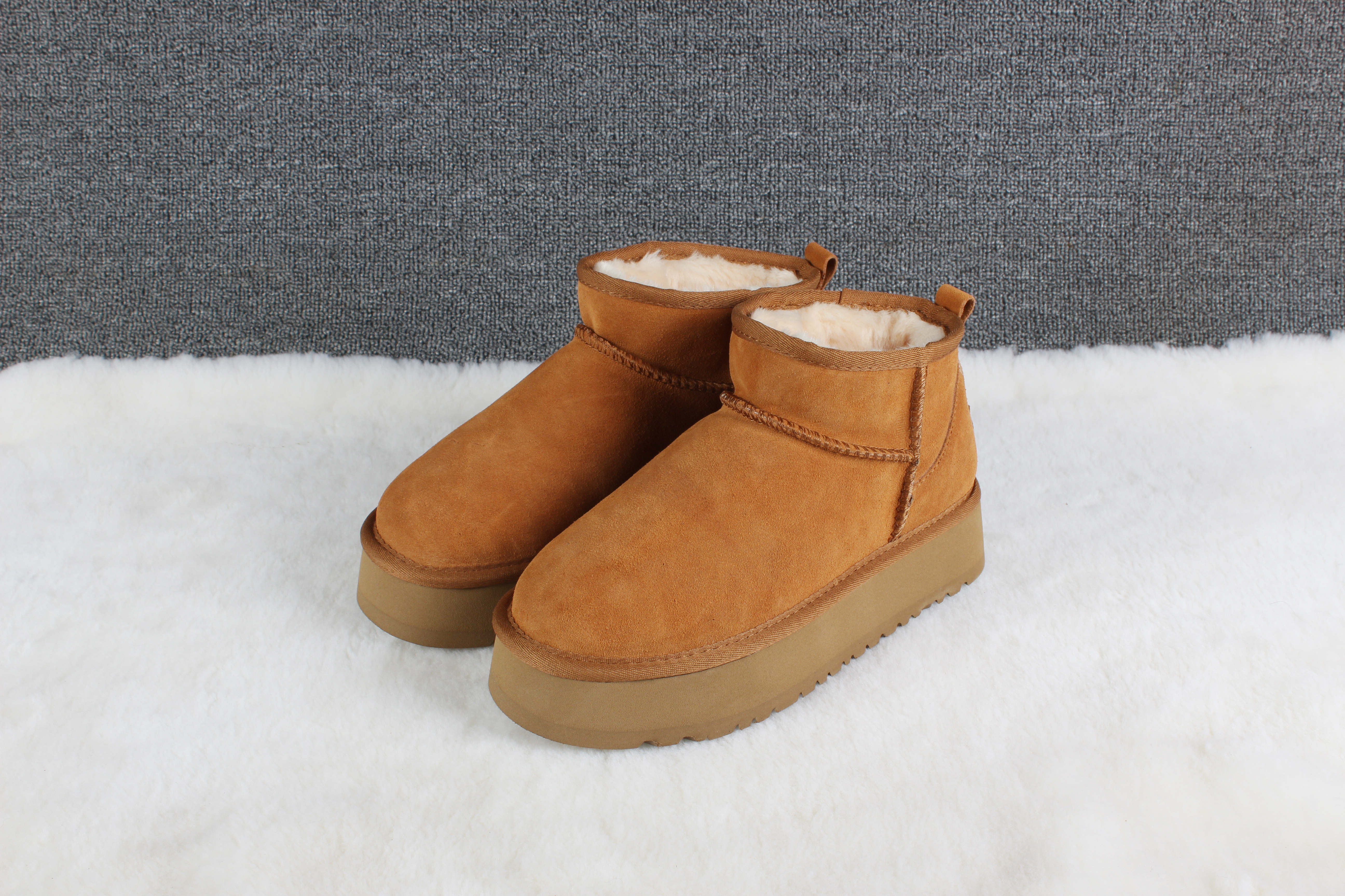 E1248-44.25$UGG gallery