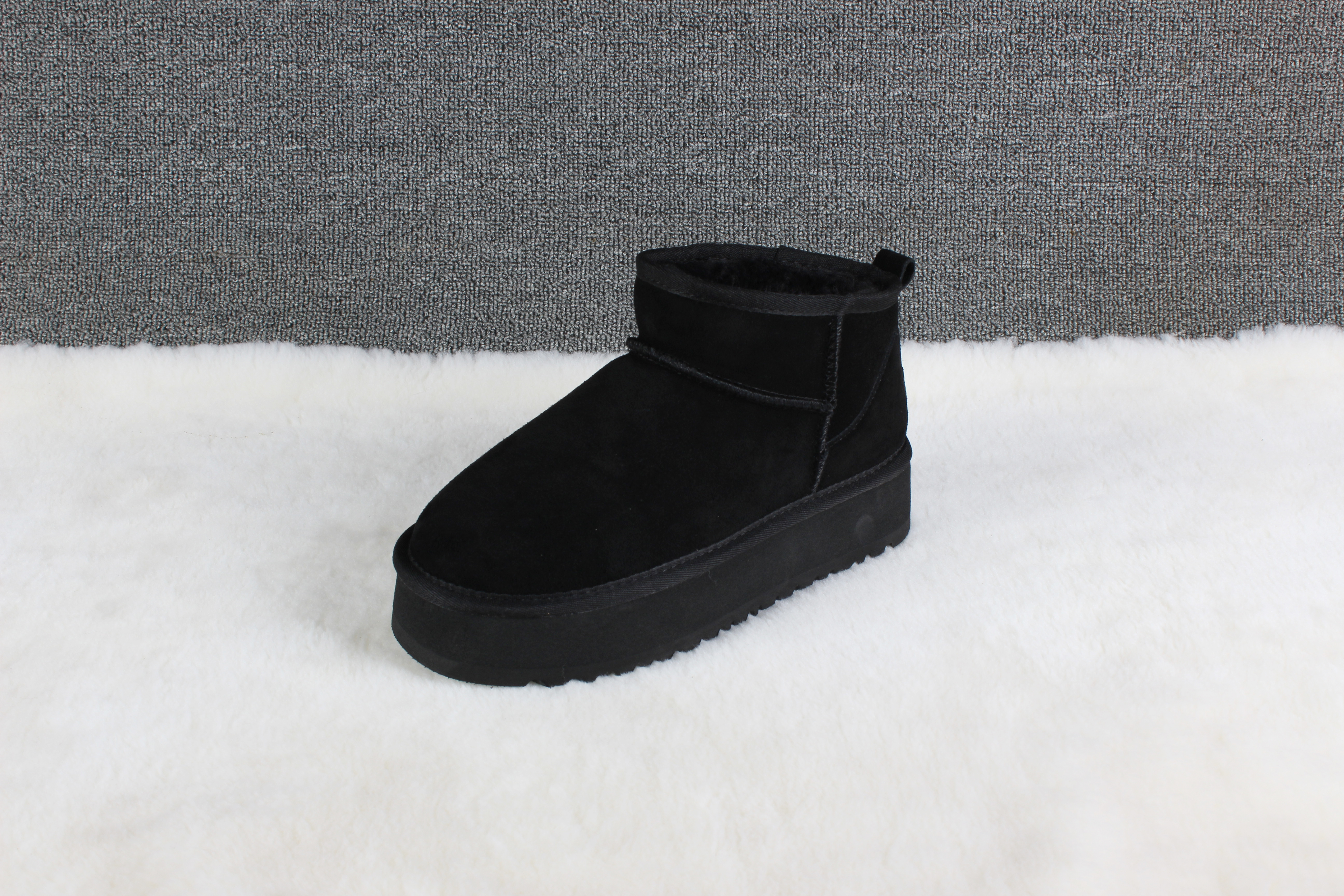 E1248-44.25$UGG gallery