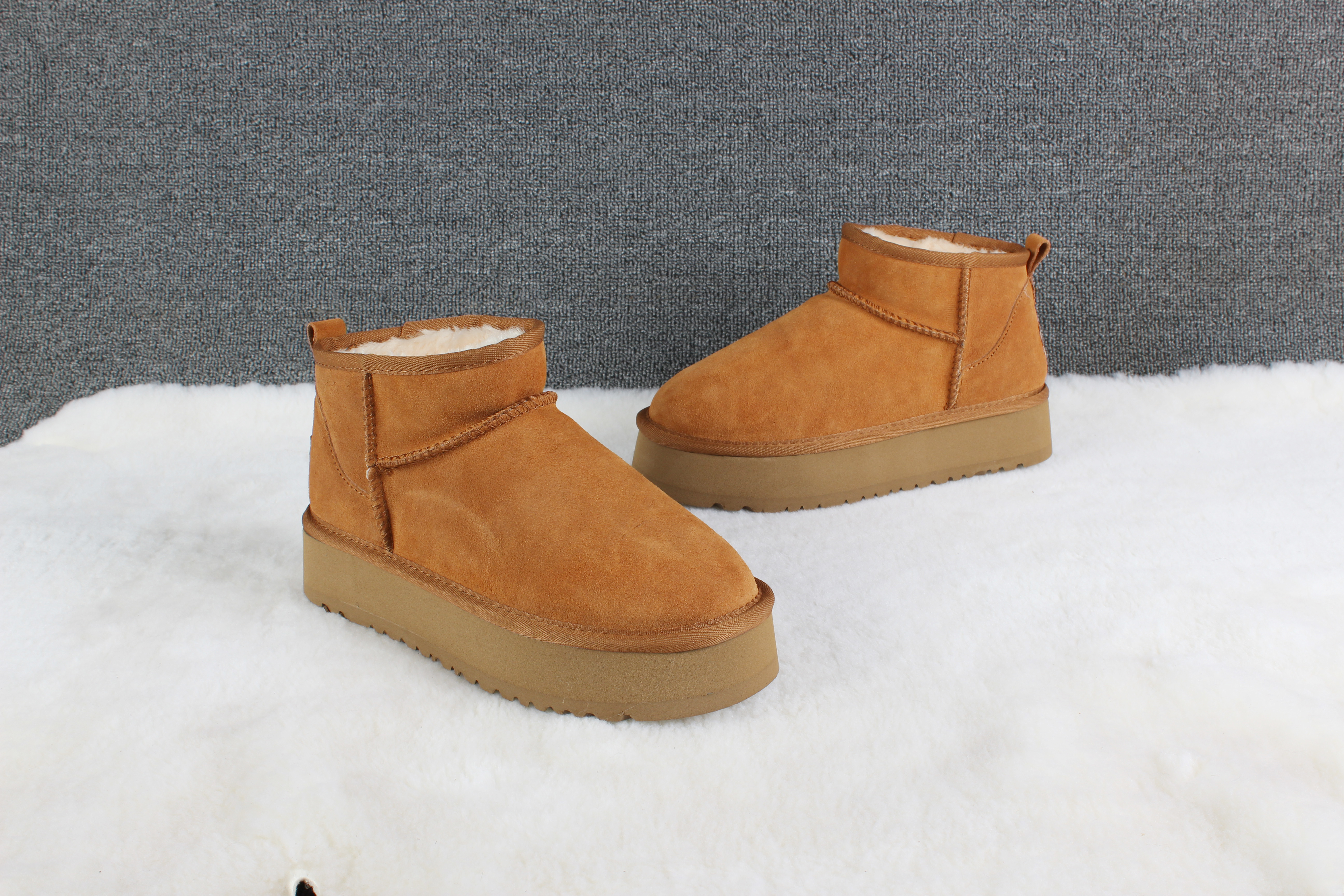 E1248-44.25$UGG gallery