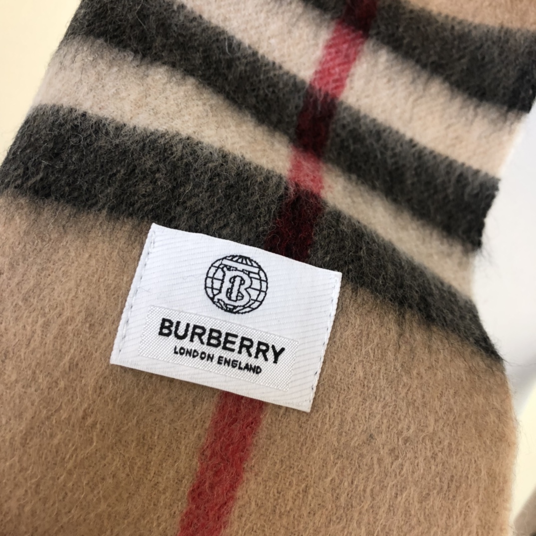 E1495-154￥| 21.99$BURBERRY gallery