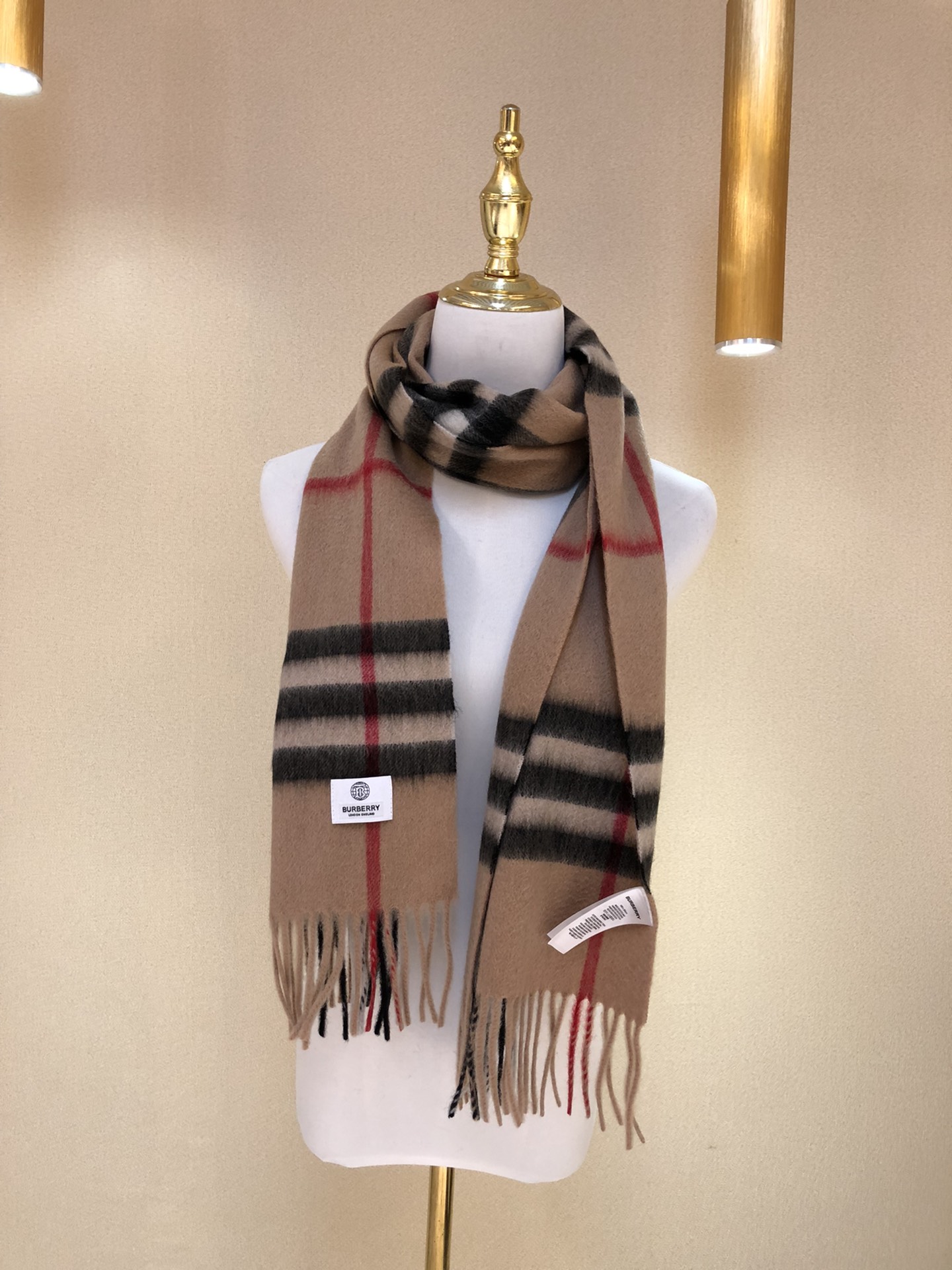 E1495-154￥| 21.99$BURBERRY gallery