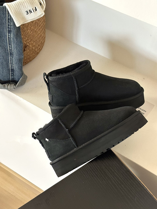 E1689-322￥| 45$UGG gallery