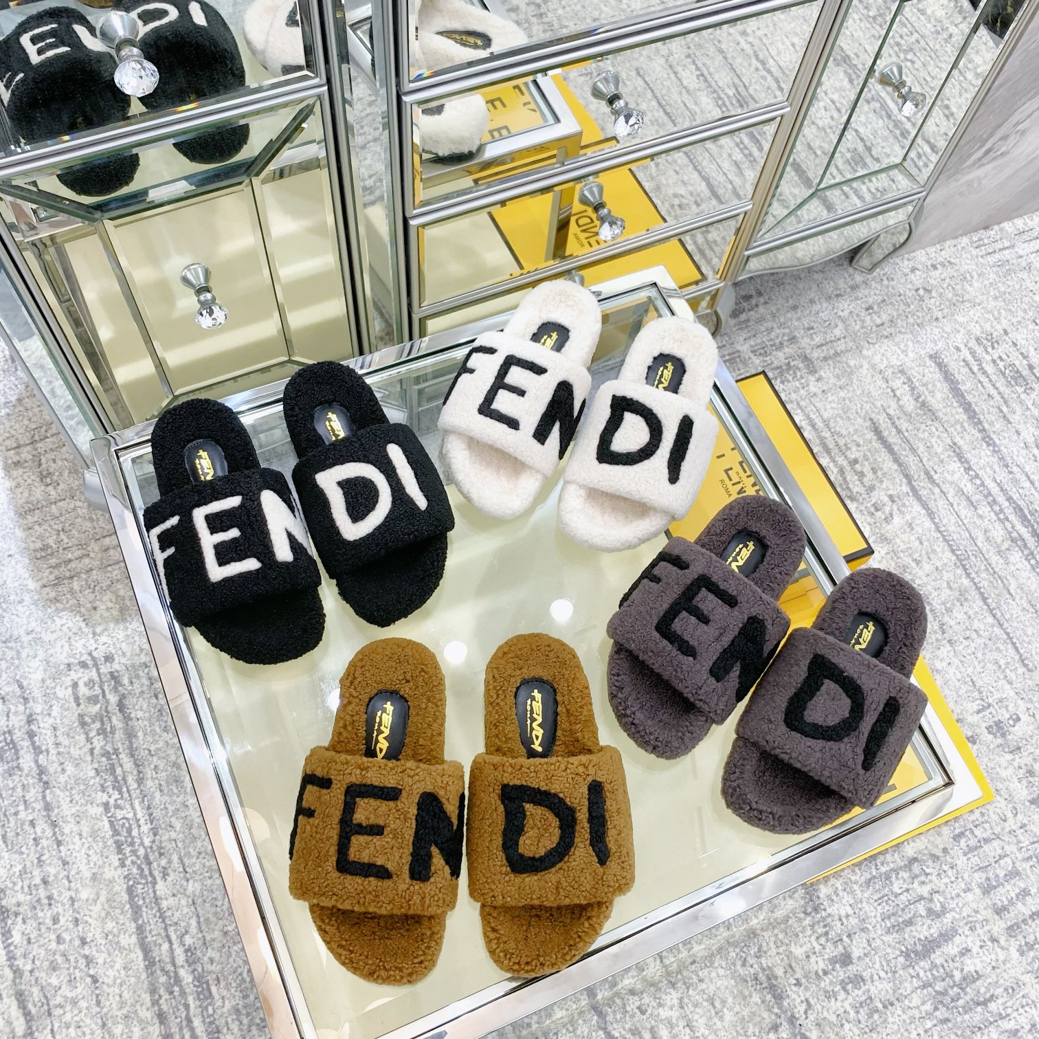 Fendi 37.84$ CODE 449-6159-R gallery