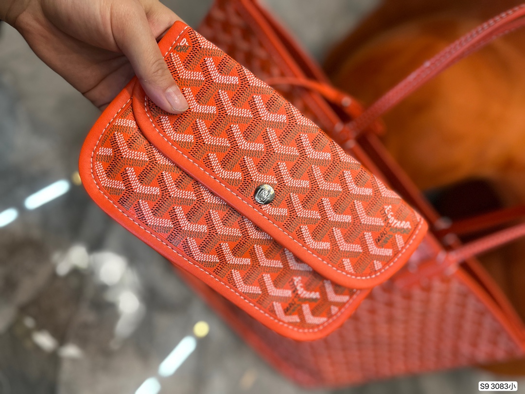 GOYARD $55 gallery