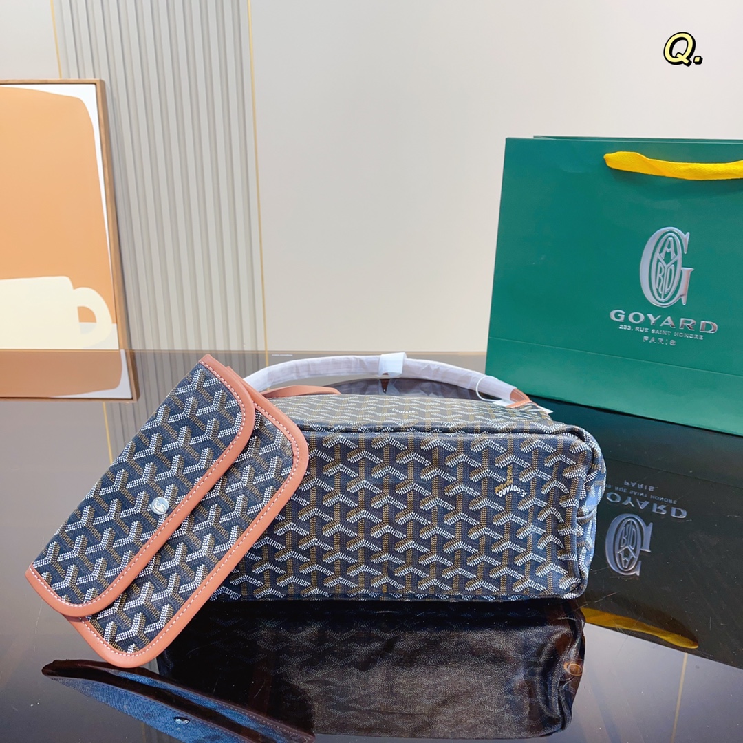 GOYARD $59 gallery