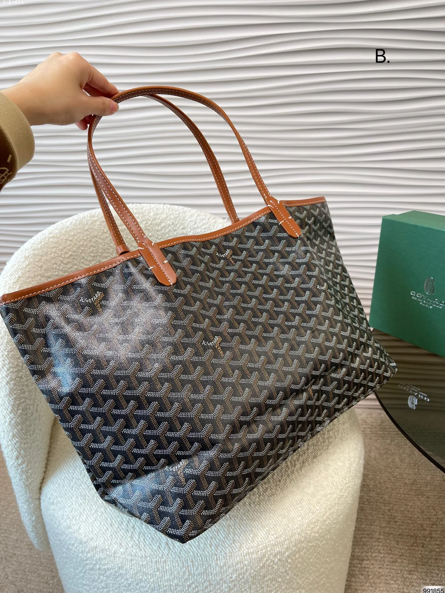 GOYARD $64 gallery