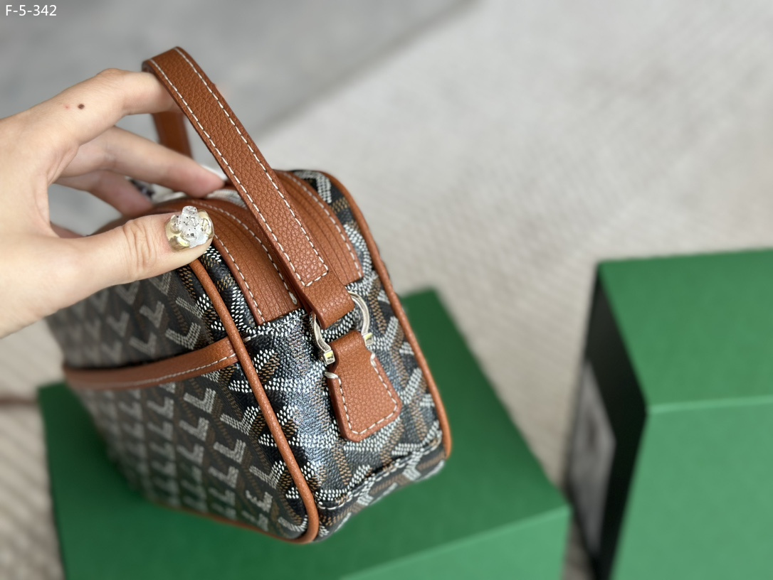 GOYARD $67 gallery