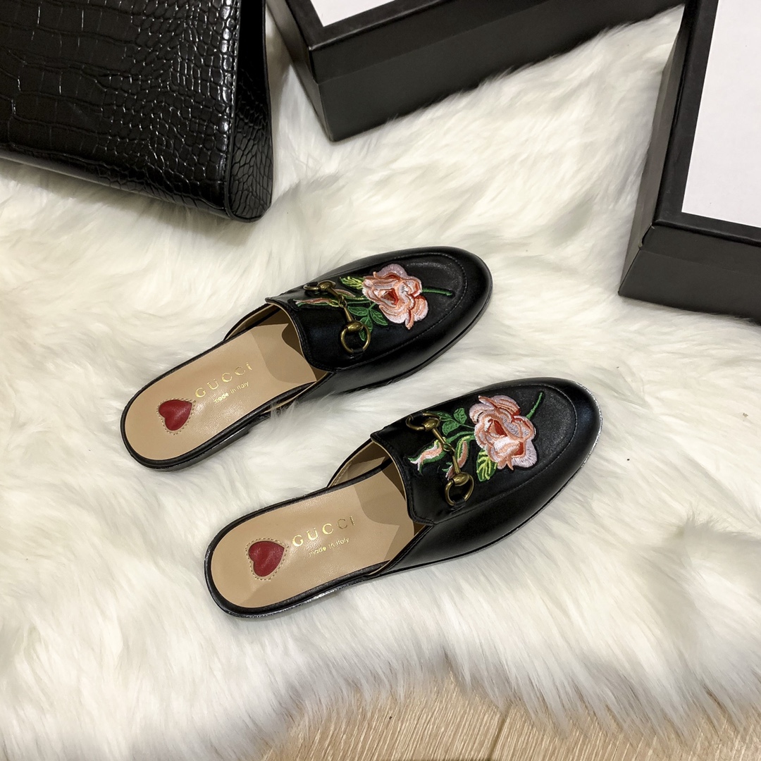 GUCCI 45.26$    code 449-10114-T gallery